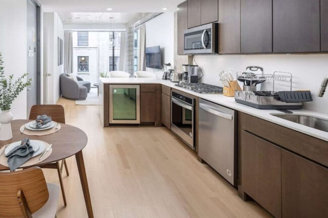 132 W 26th St in New York, NY - Building Photo - Building Photo