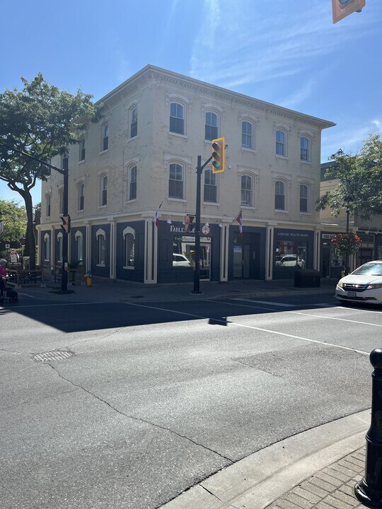 73 King St W in Cobourg, ON - Building Photo