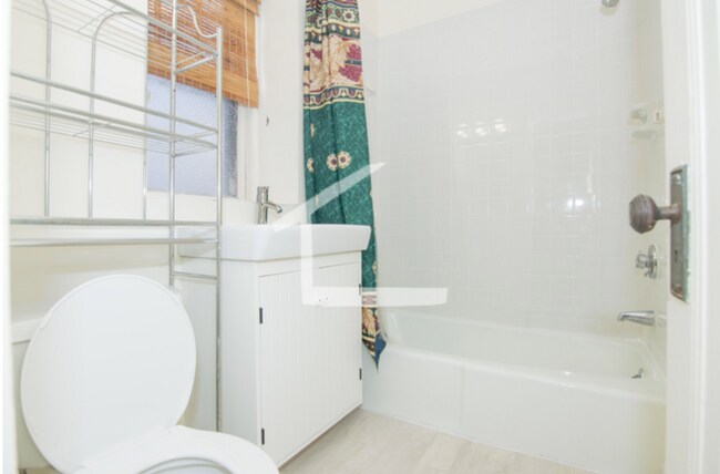 50 Chester St, Unit 9A in Boston, MA - Foto de edificio - Building Photo