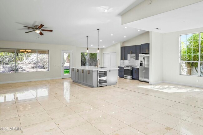 6920 W Via Montoya Dr in Glendale, AZ - Building Photo - Building Photo
