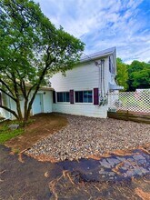 30 Schoonmaker Ln in Stone Ridge, NY - Building Photo - Building Photo