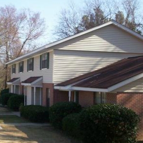 Falls Park Apartments in Toccoa, GA - Foto de edificio