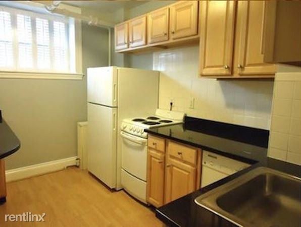 239 Commonwealth Avenue-Unit -Apt 12 in Boston, MA - Building Photo