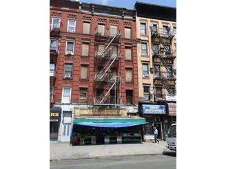 349 E 138th St in Bronx, NY - Foto de edificio