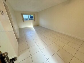 4080 SW 2nd Terrace-Unit -2 in Coral Gables, FL - Building Photo - Building Photo