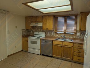 104a College Ct in Rock Springs, WY - Building Photo - Building Photo