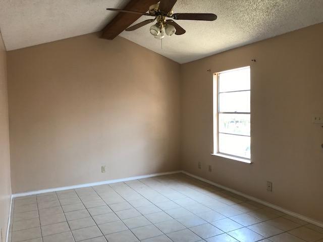 1400 Clamp Ave in San Antonio, TX - Building Photo