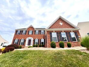 3006 Farm View Dr in Mc Donald, PA - Building Photo - Building Photo