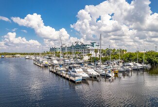 3240 Mangrove Point Dr in Ruskin, FL - Foto de edificio - Building Photo