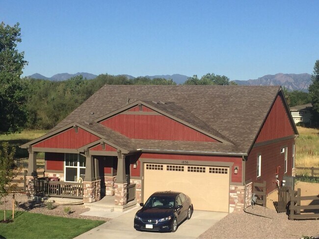 property at 1836 Pioneer Cir
