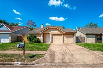 1490 Hunters Park Dr in Missouri City, TX - Building Photo - Building Photo