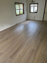 389 Main St, Unit Apt 1 in Phoenix, NY - Building Photo - Building Photo