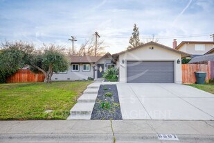 6507 Matterhorn Dr in Sacramento, CA - Building Photo