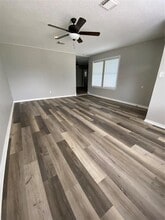 8430 Churchville Dr in Houston, TX - Building Photo - Building Photo