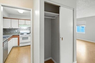 709 Cypress Dr in Kenai, AK - Building Photo - Building Photo