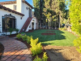 359 Heather Heights Ct in Monrovia, CA - Building Photo