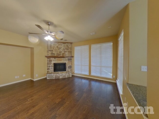 7729 Glencrest Dr in Sachse, TX - Building Photo - Building Photo