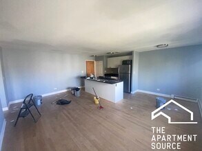 663 W Grace St in Chicago, IL - Building Photo - Building Photo