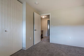 55 Phelps Rd in Framingham, MA - Foto de edificio - Building Photo