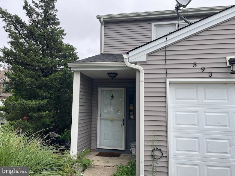 593 Patten Ave in Long Branch, NJ - Building Photo