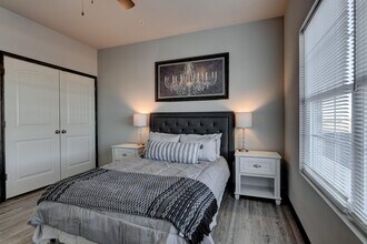 5614 W 32nd St in Joplin, MO - Building Photo - Building Photo