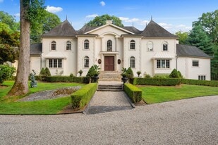 367 Riversville Rd in Greenwich, CT - Building Photo