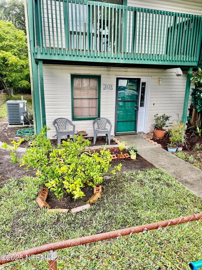 property at 2125 Florida Blvd