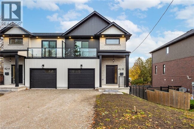 property at 42 Wellington St