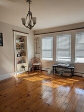 77 Lawrence St, Unit 77 in Methuen, MA - Foto de edificio - Building Photo