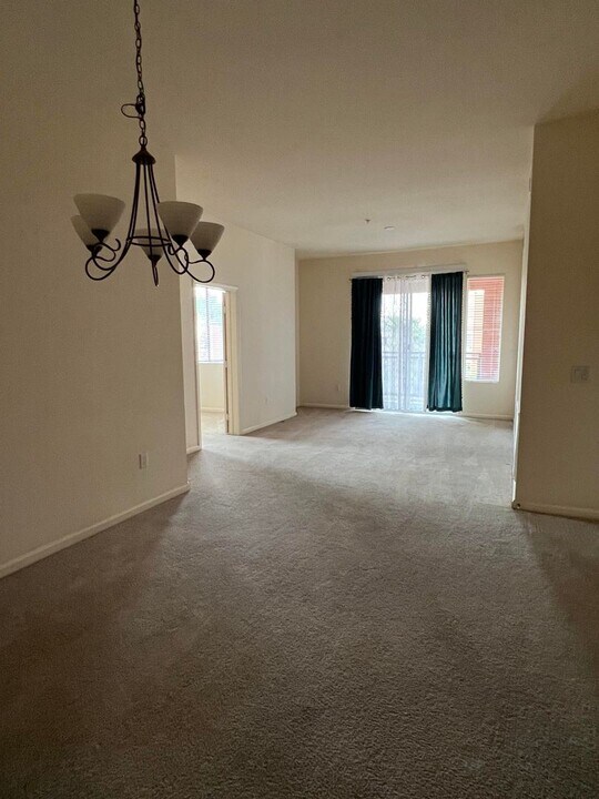 39 E Agate Ave in Las Vegas, NV - Building Photo