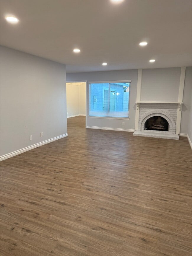 9291 Neolani Dr in Huntington Beach, CA - Building Photo - Building Photo