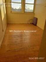 1206 W Lincoln Ave in Milwaukee, WI - Building Photo