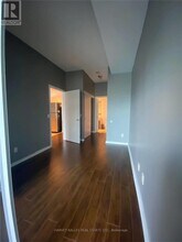 8 York St in Toronto, ON - Building Photo - Building Photo