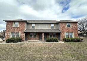 313 Creek St, Unit #B in Copperas Cove, TX - Building Photo