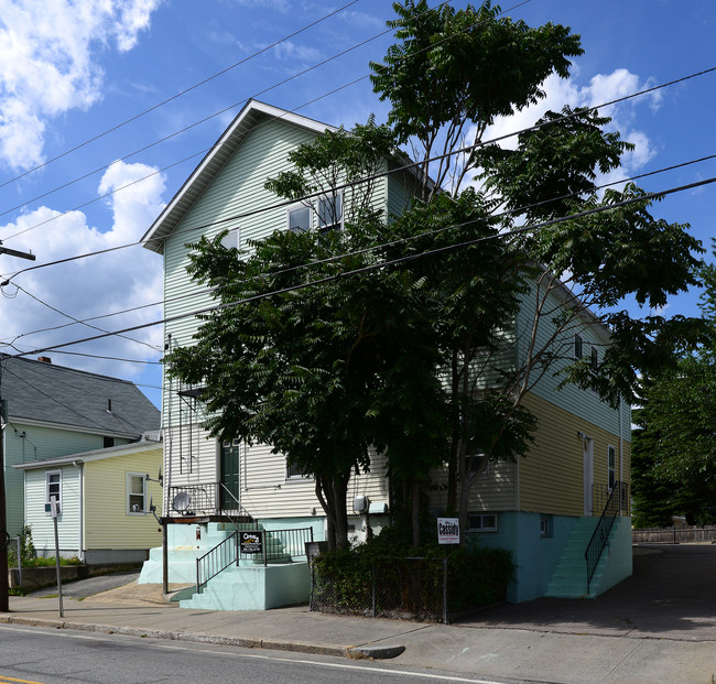 118 Benefit St in Pawtucket, RI - Building Photo - Building Photo