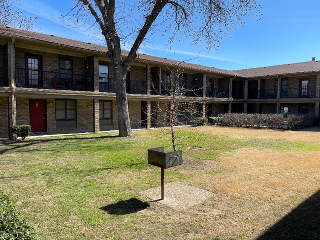 property at 1226 Baylor Ave