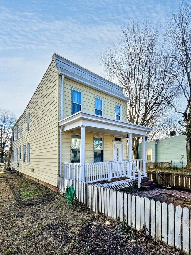3021 Grayland Ave in Richmond, VA - Building Photo - Building Photo