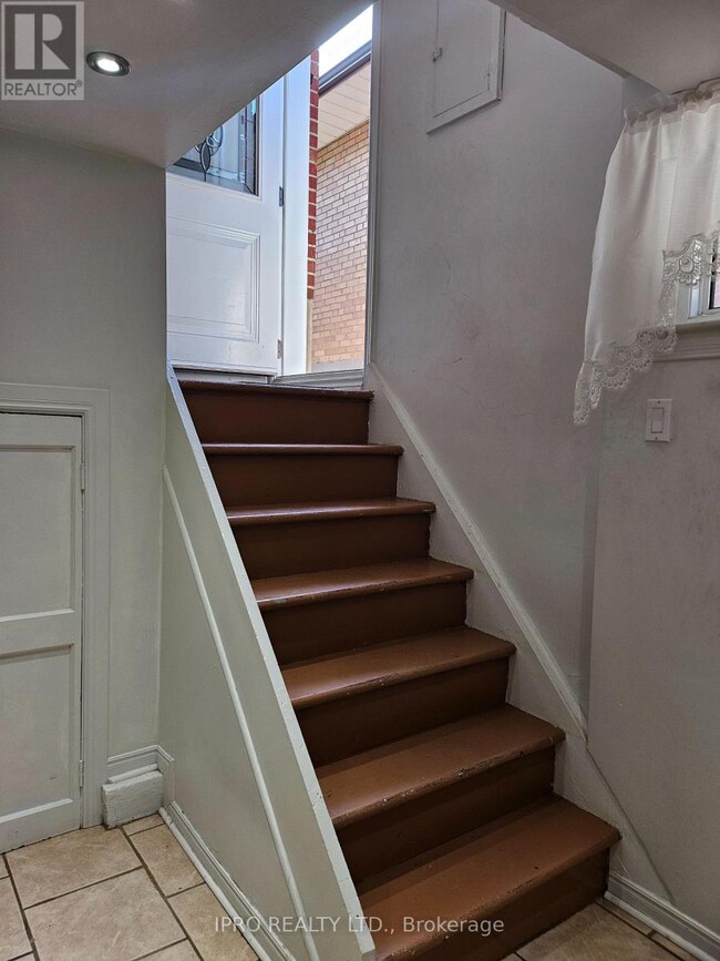 26 Bairstow Crescent in Toronto, ON - Building Photo - Building Photo