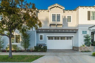 700 Acacia Ave in Newport Beach, CA - Building Photo - Building Photo