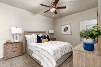 Country Club Apartments in Mesquite, TX - Building Photo - Interior Photo