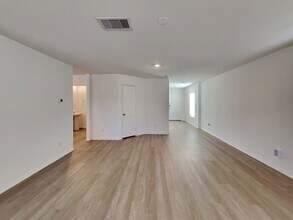 18719 Charter Elm Dr in Hockley, TX - Building Photo - Building Photo