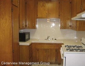 14535 Hartland St in Los Angeles, CA - Building Photo - Building Photo
