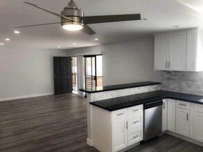 630 Nebraska Ave-Unit -1 in Long Beach, CA - Building Photo - Building Photo
