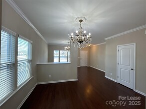 623 Dewey Ct in Fort Mill, SC - Foto de edificio - Building Photo