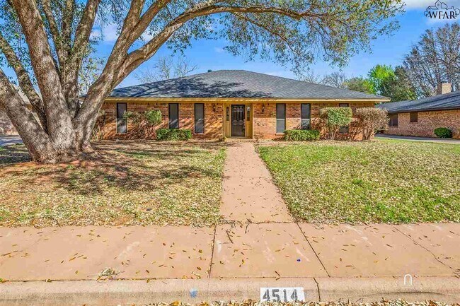 property at 4514 Lisa Ln
