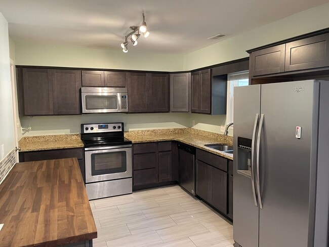 1116 Woodcock Ln in Virginia Beach, VA - Building Photo - Building Photo