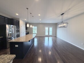 5613 Freewill Ln in Virginia Beach, VA - Building Photo - Building Photo