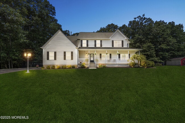 6 Kindling Way in Jackson Township, NJ - Building Photo - Building Photo