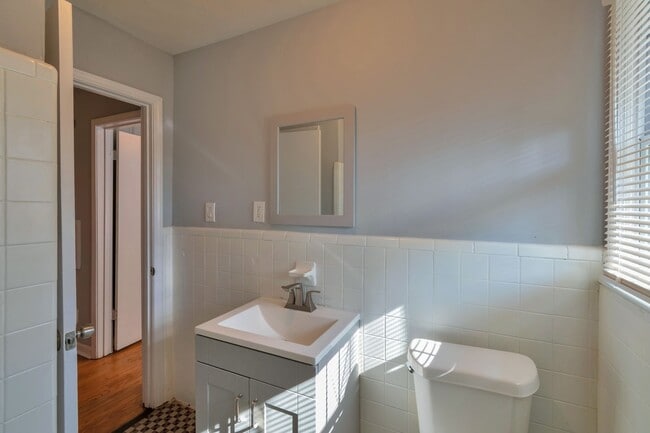 2284 Beecher Rd SW in Atlanta, GA - Building Photo - Building Photo