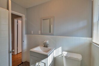 2284 Beecher Rd SW in Atlanta, GA - Building Photo - Building Photo